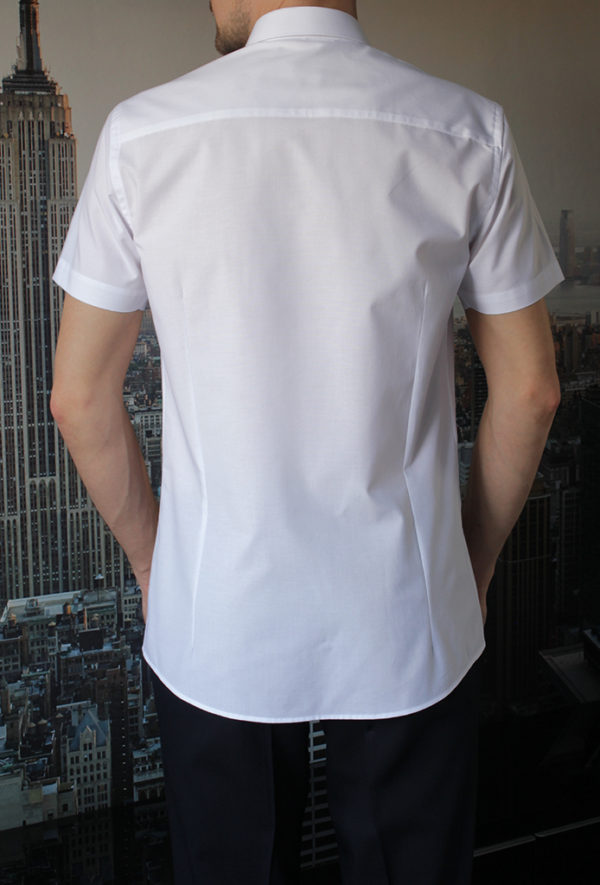 Приталенная белая рубашка с коротким рукавом Vester 86014 S сзади